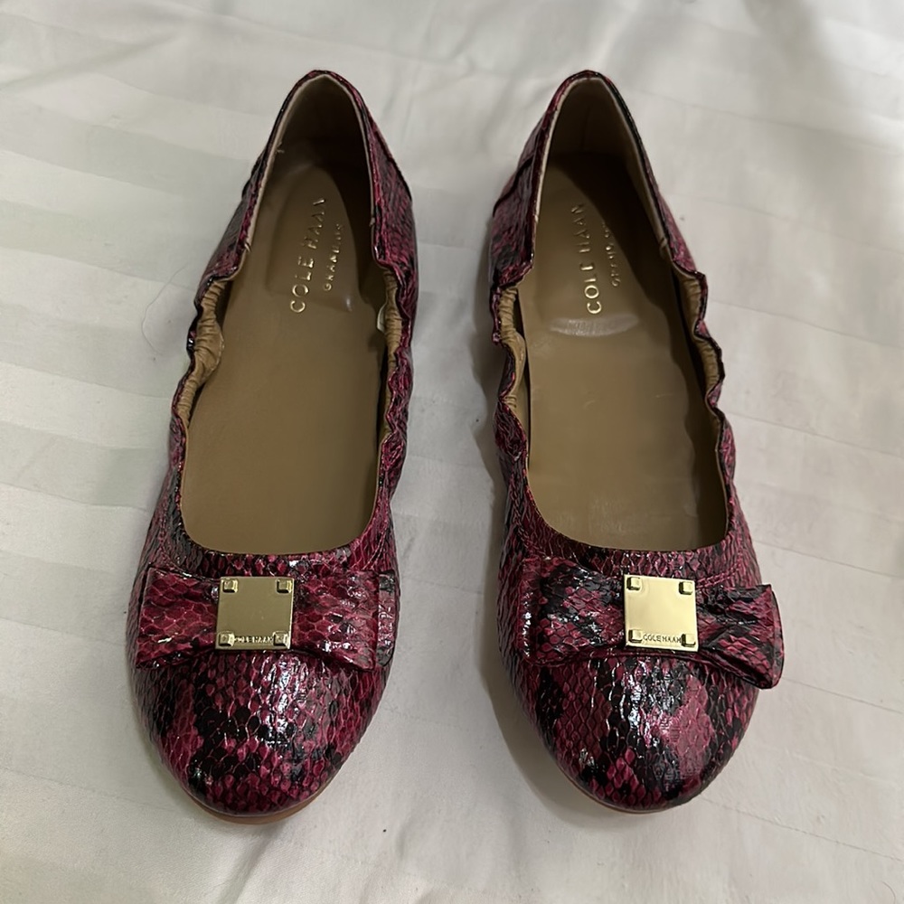New kids size 2 Cole Haan Tali bow flat in pink snake print